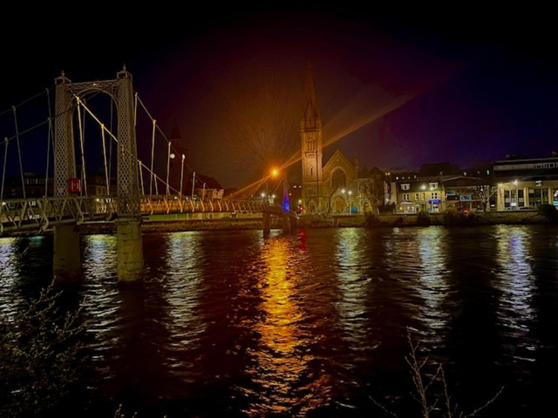 Stunning Spacious Apartment On River Ness Inverness Eksteriør billede