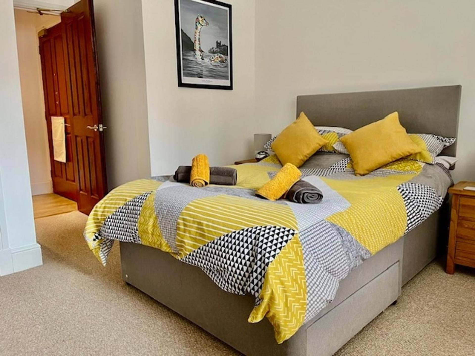 Stunning Spacious Apartment On River Ness Inverness Eksteriør billede